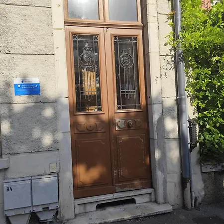 Apartment Renove Avec Balcon *