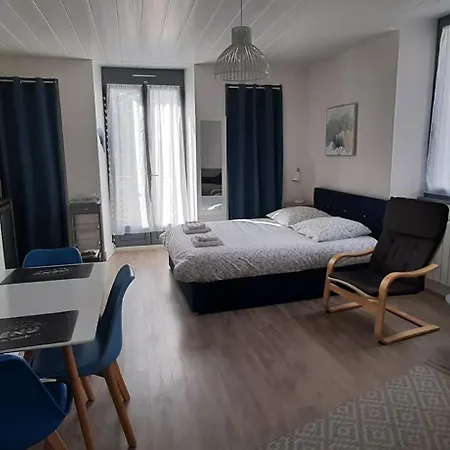 Renove Avec Balcon * Εξ Λε Μπαν
