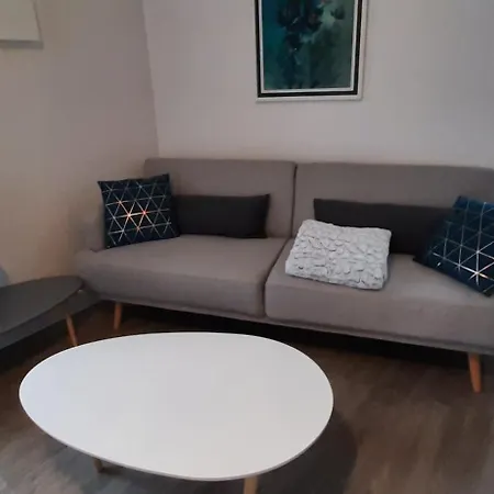Renove Avec Balcon Apartment *